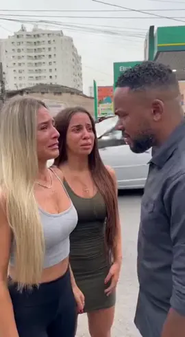 PASTOR LIBERA PROFECIA PRA IRMÃ #louvor #typhoon #igreja #tornado