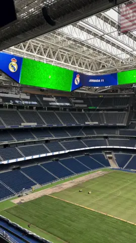 Interior estadio Bernabéu cambio césped #NuevoBernabeu #Bernabeu #RealMadrid #EstadioSantiagoBernabeu #SantiagoBernabeu 