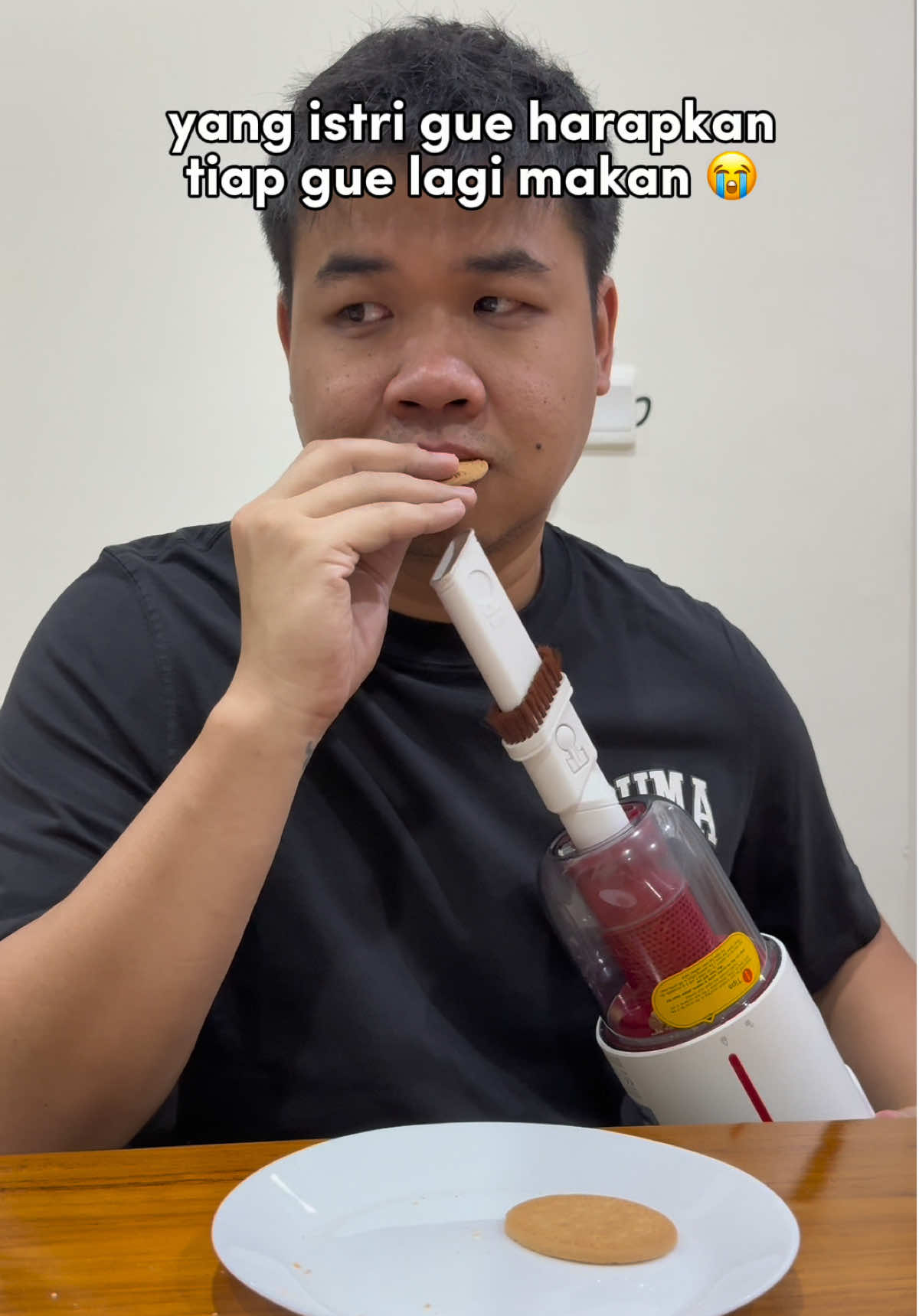 Ya g istri gue harapan tiap gue lagi makan 😭 #samasamaketawa #cewekpms 