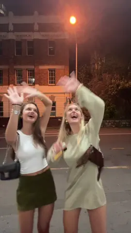 21 ans, 4h du mat, Brisbane 🇦🇺🦘💃@elena #fyp #tropdevodka #kebab 