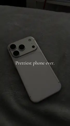 android could never. #techtok #iphone17pro #samsung #phonetok #ios