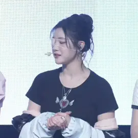 baby, what's wrong with your eye? #juun #hearts2hearts 