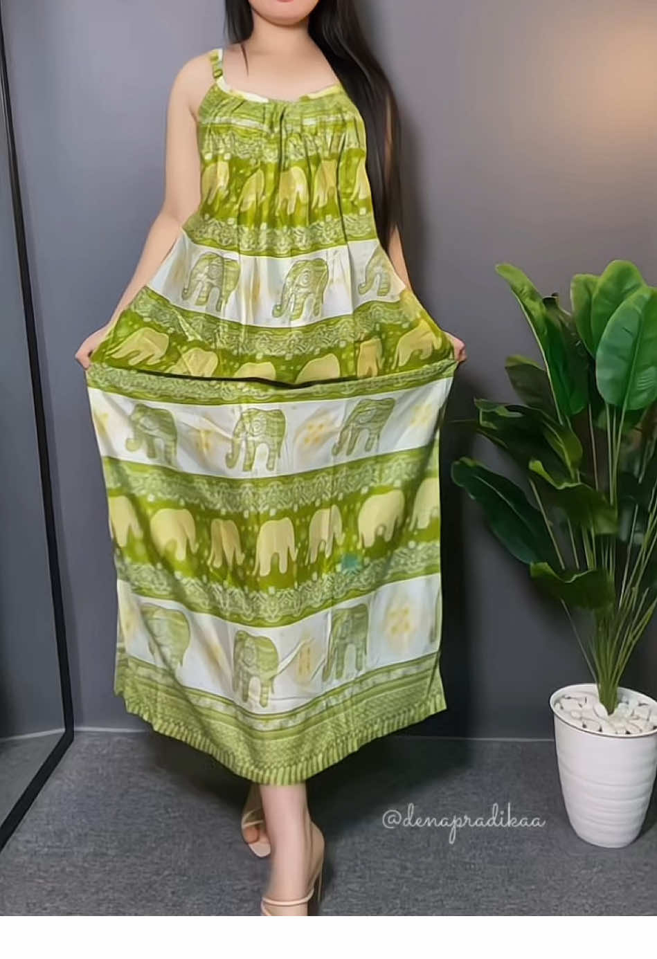 Outfit ke pantai cocoknya pakai daster kek gini 🌸🌸❤️‍🔥❤️‍🔥 #daster #dasterviral #dastermurah #fypage 