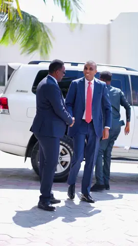 “Haddii aysan jirin caddaalad la isku halayn karo, ma jiri karo amni waara, kalsooni shacab, maalgashi, iyo dowladnimada casriga ah ee ay Soomaaliya mudan tahay, dib-u-habeynta garsoorku waa arrin Qaran oo mudnaanta koowaad leh,Ra’iisul Wasaare Xamsa .