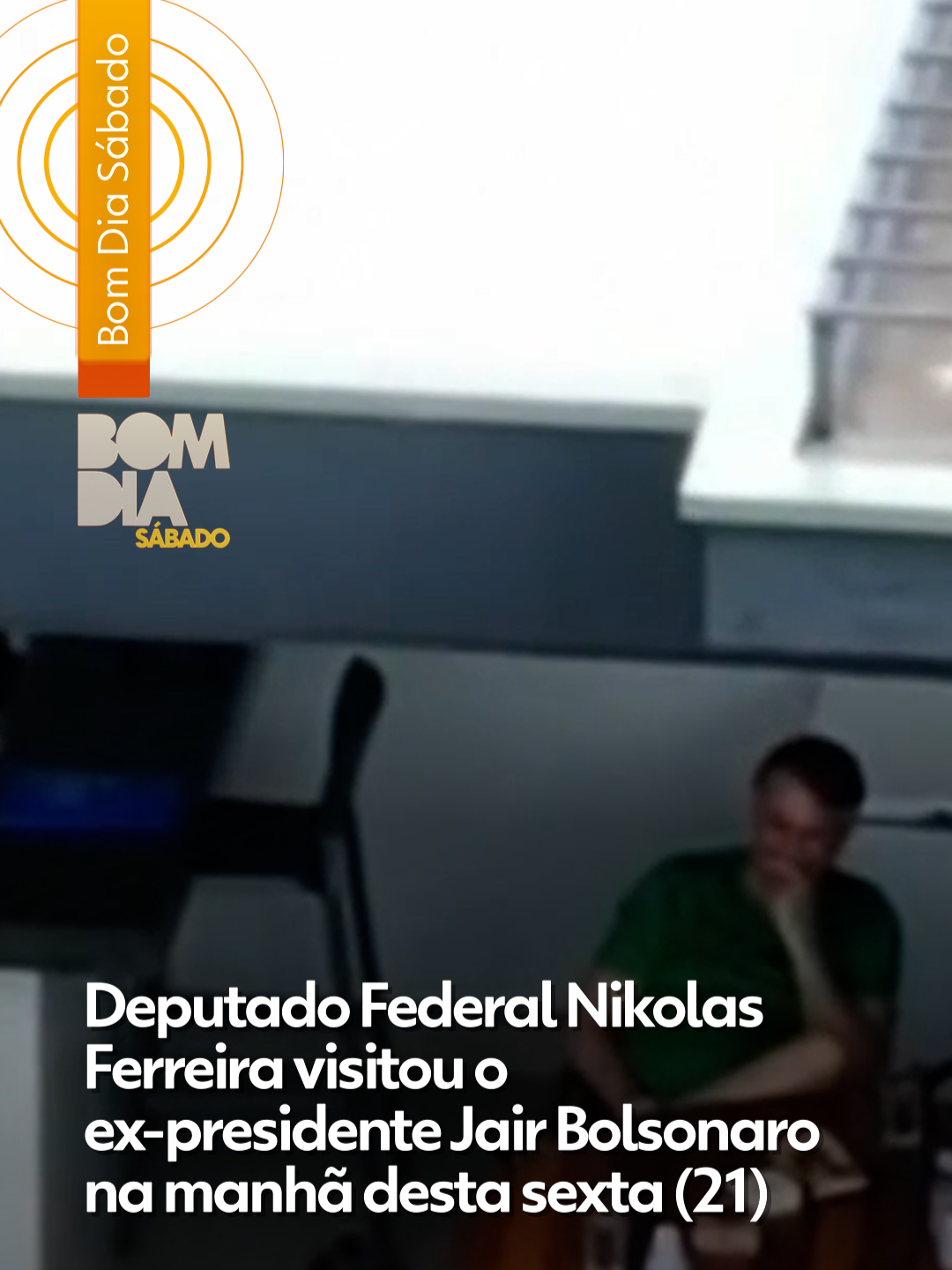 Bolsonaro preso - O ex-presidente Jair Bolsonaro (PL) foi preso neste sábado. A prisão é preventiva e foi solicitada pela Polícia Federal. Segundo as informações iniciais, não se trata do cumprimento de pena, mas de uma medida cautelar. Na sexta-feira, ele recebeu a visita do deputado federal Nikolas Ferreira em casa, onde cumpria prisão domiciliar. Bolsonaro foi levado para a Superintendência da Polícia Federal, onde ficará em uma sala de Estado, espaço reservado para autoridades como presidentes da República e outras altas figuras públicas. O ex-presidente foi detido por volta das 6h, e o comboio que o transportava chegou à sede da PF às 6h35. Em nota oficial, a Polícia Federal informou que cumpriu um mandado de prisão preventiva expedido por decisão do Supremo Tribunal Federal (STF). A prisão foi motivada pela garantia da ordem pública. Leia mais no #g1 #bolsonaro #tiktoknotícias