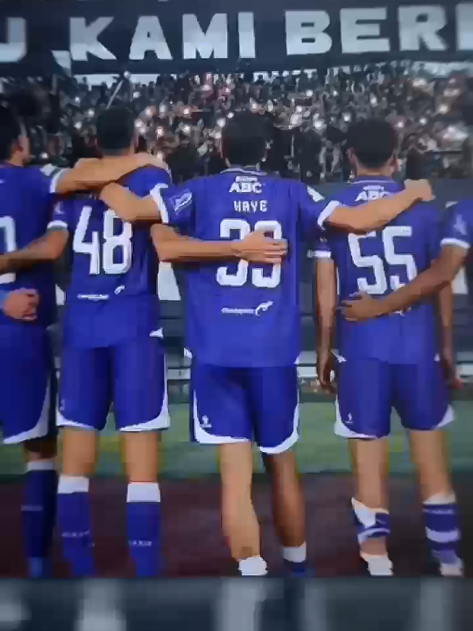 Bahkan seorang profesor hayee pun sampai kaget melihat antusias dukungan Bobotoh 🔥💙 #thomhaye #persibbandung 