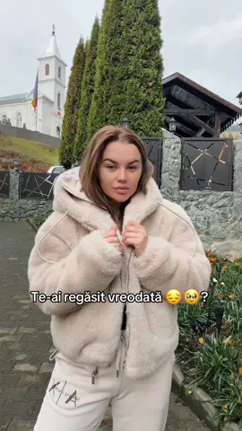 Marți ,25 noiembrie  “Port tricoul tău “ …Pe YouTube  @LeLe Robert 