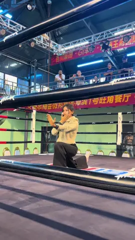 ស្រីស្អាតគុនគ្រូ តេសសមត្ថភាពឆាក😁