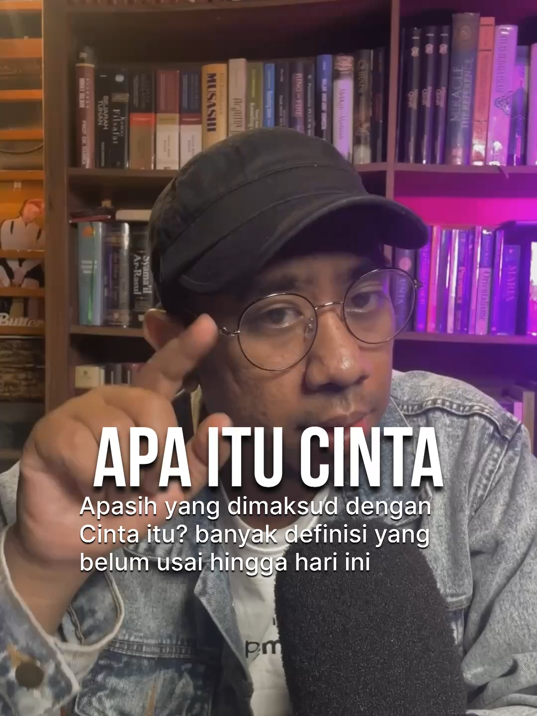 Dari dulu sampai sekarang, manusia belum clear soal cinta.. Kali menurut kalian definisi cinta itu seperti apa sih?? #shifrun #ustadzarmy #cinta #Love
