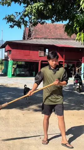 น้ำก็ยังไม่ลงคนก็อยากจะลงนา🌾🌾🌾พิกัดผงโอ้โหตระกร้าหน้าช่องครับ🙏🏻🙏🏻🙏🏻#สุพรรณบุรี #ลูกชาวนา #ลูกชาวนา🌾 #วัยรุ่นทํานา 