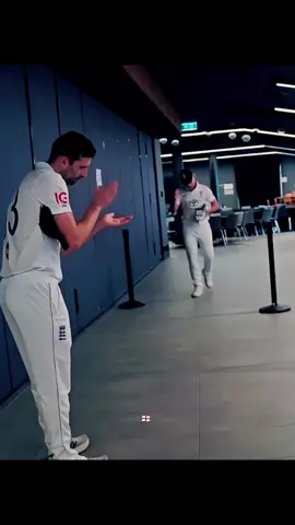 mark wood and Jacob Bethell 👀👑🏴󠁧󠁢󠁥󠁮󠁧󠁿#foryoupage #viral #englandcricket #sohrabstokes1 #cricketlover 