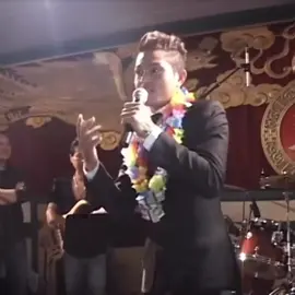 ខែរងារដេកអោបពងក្ដ😃