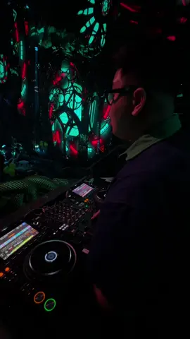 Cạn một ly cho kẻ vô tình…#EMPIRECLUB #viral #chinatiktok #夜总会 #夜生活 