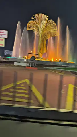 Suasana bundaran jakabaring palembang #palembang #palembangpride #jakabaringsportcity #fyppppppppppppppppppppppp #foryou 