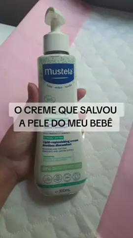 o creme que salvou a pele do meu bebê do ressecamento e ajudou muito no controle da dermatite.  Não tem perfume, não deixa a pele grudenta, tem boa espalhabilidade e bom rendimento. O único ponto negativo é realmente o valor que é um pouco mais alto ate mesmo em relação a outras da linha da mustela.  #mustela #stelatopia #maesdeprimeiraviagem #maes #bebe 