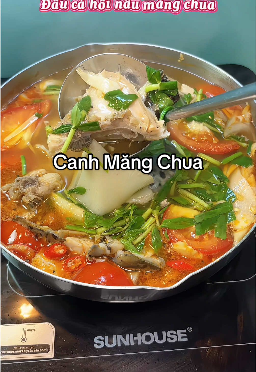 Canh măng chua đầu cá hồi #dienthicnauan #canhmangchua #xh #comnha #nauan 
