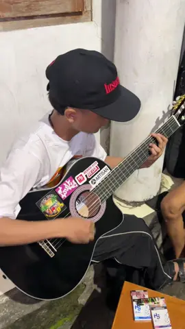 'ku berpura-pura tegar dan tersenyum padamu' #fyp #coverlagu #standherealone #mantan 