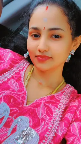 என்னருகில் நீ இருந்தால் தலைக்கால் புரியாதே🩷🤍🩷🤍🩷🤍🩷#Love #lovesong #lovebgm 