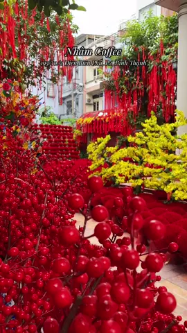 Lên đồ check-in Tết sớm tại Nhâm Coffee thôi ✨ #cafe #tet2026 #cafecheckin #cafesaigon #reviewcafe 