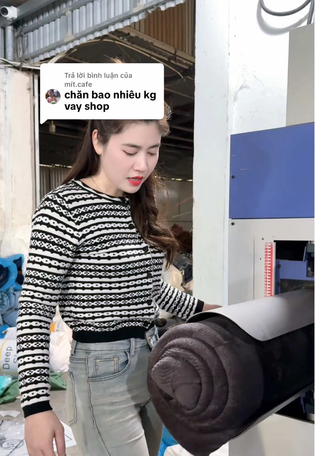 Trả lời @mít.cafe chăn nhà em nặng 4kg….#chăn #chanlong #chancoco #xuhuong #ngocanann 