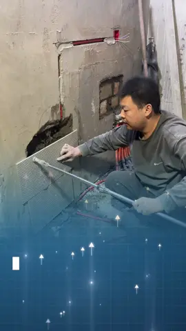 Kinh nghiệm bịt lỗ hổng lớn trên tường không phải ai cũng biết #nhadep #kinhnghiemxaynha #thokhongnoitoinoi #LG74 #xuhuong 