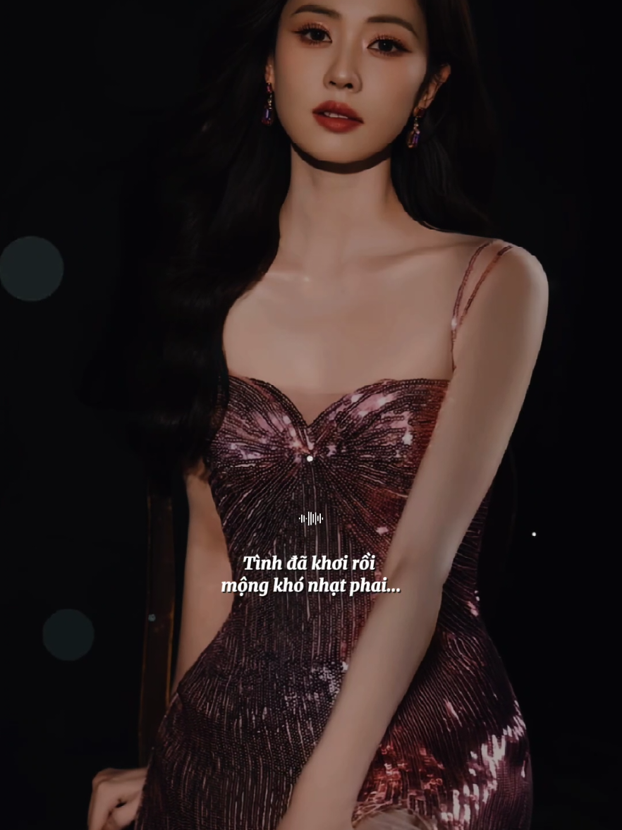 Ngàn năm thương hoài một bóng hình ai... [ Thương Hoài Ngàn Năm Blues Rock ] #thuonghoaingannamrock  #nhacbuontamtrang  #tramcamxuc💔  #maucapcut  #gocphoamnhac1991 