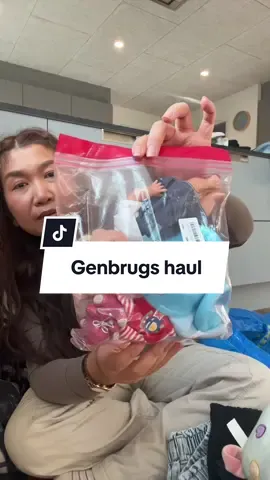 Genbrugs haul - børne edition.  Butik: Loppekids, Sønderborg  Beløb: 512,-  Købt samme dag i uge 47 🛍️ #mamanuy #tiktokdanmark #dansktiktok #genbrugshaul #genbrugsfund 