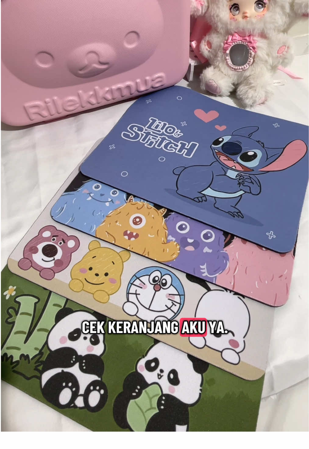 Nih, mousepad super imut! Anti licinnya oke banget, enak dipakai, ngga bikin pegel. Rekomendasi banget nih buat kalian! 💖 #mousepad #foryou #teknologi #fyp #studygram  