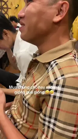 Áo khăn trải bàn mới