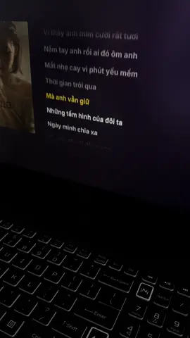 Thời gian trôi qua… #coaithuongemnhuanh#toctien#nhachaymoingay#lyrics#chamvaotim 