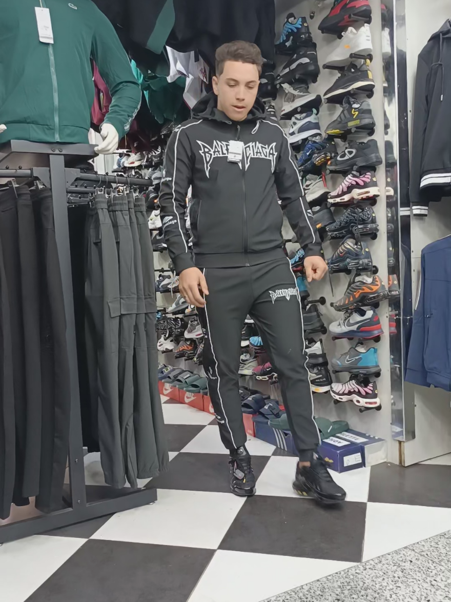 #balenciaga #الشعب_الصيني_ماله_حل😂😂 #jijel_____algér⚡❤ 