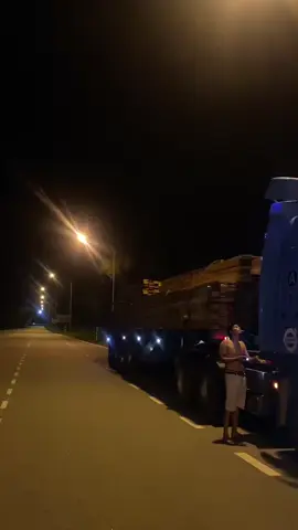 musing perang Skrang ni rata ii pin luncur terus 🚀🚀🌸🌸🤧🤧 #anokkelatetruckers #kakitrack #loribalakkelate #fyppppppppppppppppppppppp #fyppppppppppppppppppppppp 