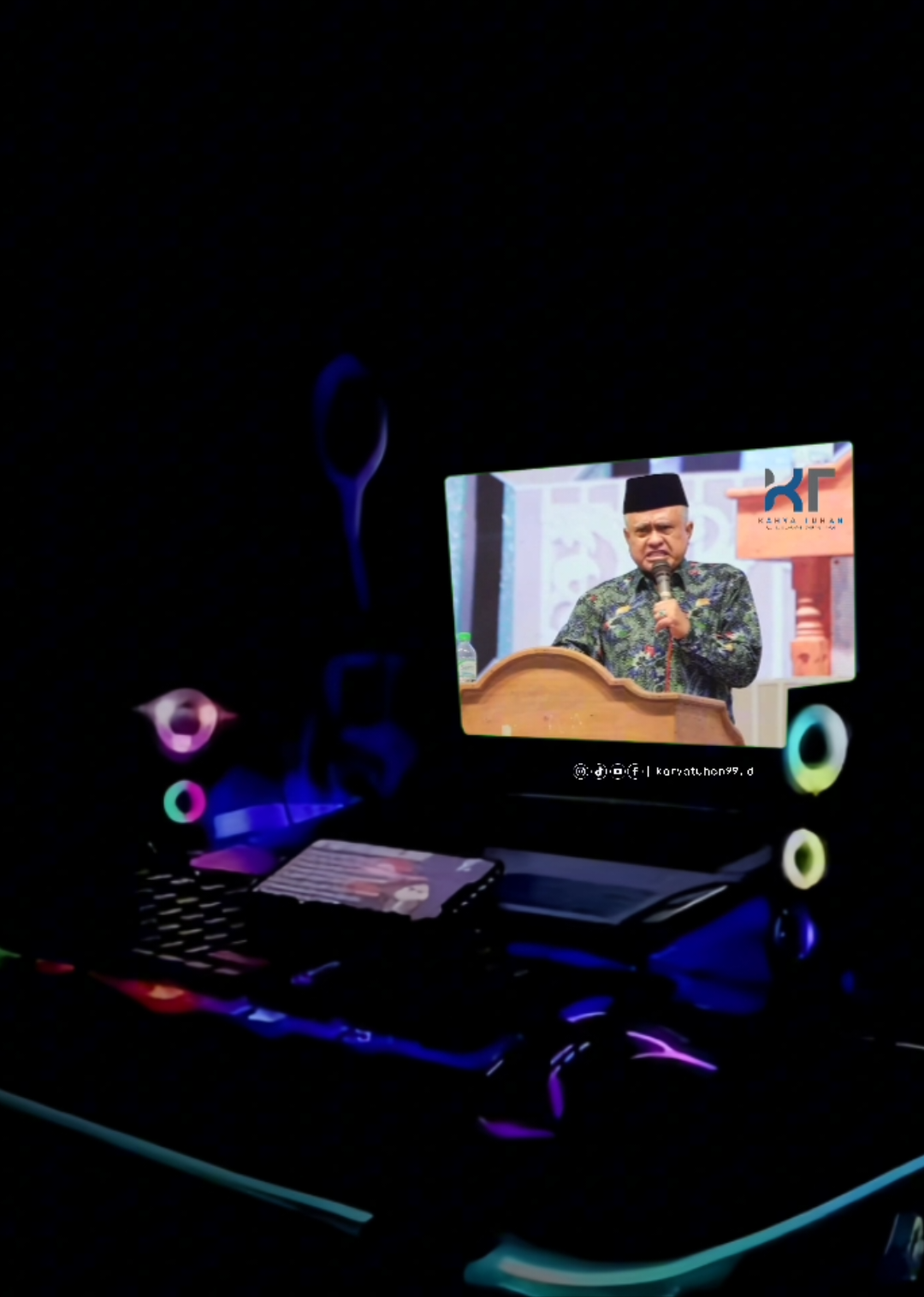 Kh. Athoullah Bushiri Pengasuh Pondok Pesantren Assirojiyyah Sampang #assirojiyyahkajuksampang  #dakwah_islam  #nasehatislami  . .  #fyp  #pesantren 