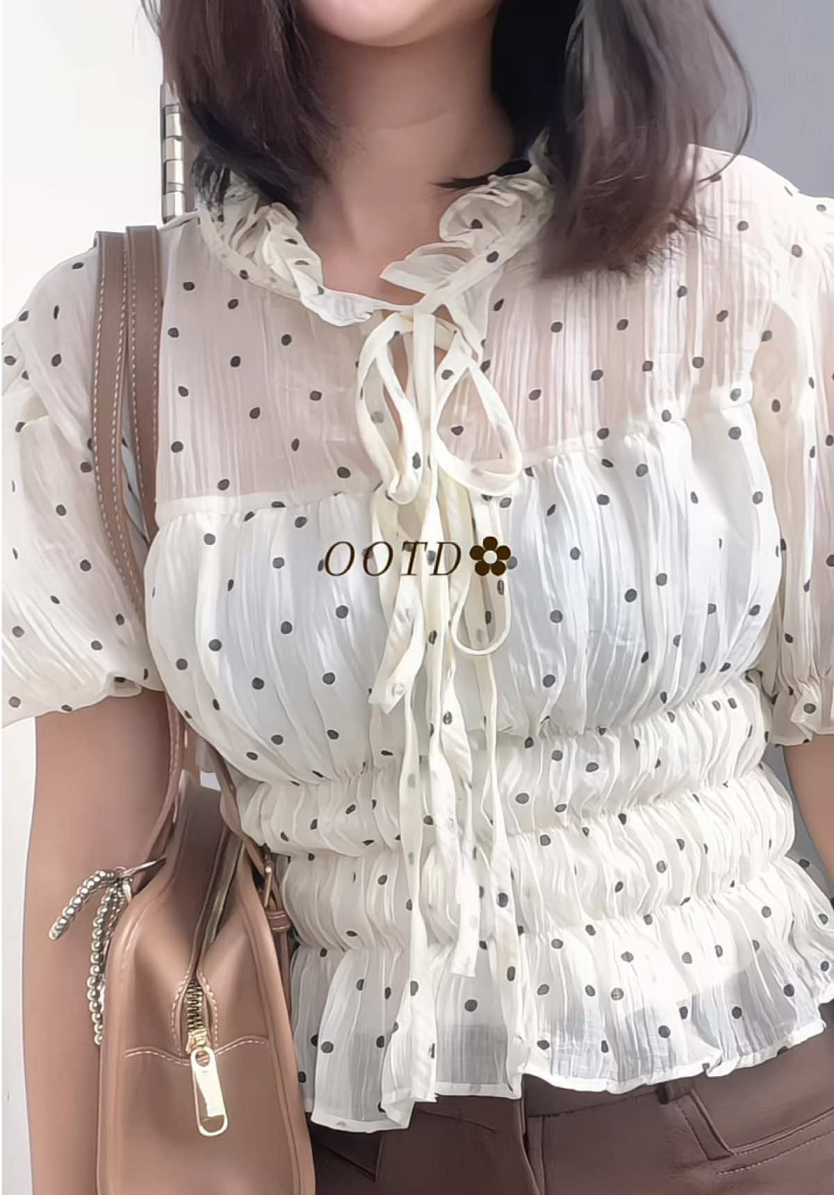 เสื้อแขนตุ๊กตาลาย polka dot น่ารักมากก✨#เสื้อแขนพอง #เสื้อคอปก #เสื้อผ้าผู้หญิง #เสื้อน่ารัก #OOTD 