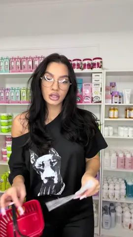 eu si Harry Potter ce mai facem magii in portofelele voastre 😂 hai fuga pe bflashh.ro sa va arat un truc magic #magazin #magie #bflashh #munca #distractie 