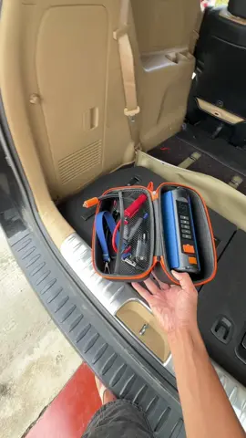 Bộ cứu hộ bơm lốp kèm kích bình cho ô tô quá tiện lợi