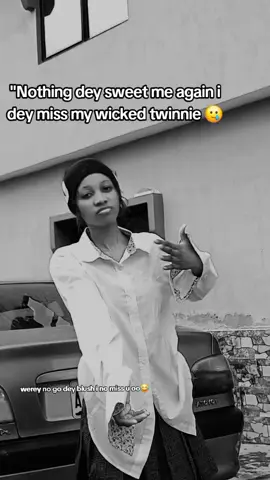 @LEE~YAH🥹🧕🦀💕 so useless of a girl nah to dance mara she sabi🥲😂#fyp #view #foryou #viral 