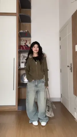 đợi mãi mới có hàng lại