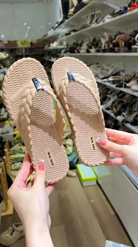 Dép kẹp siêu êm, nhẹ tênh #maishoes 