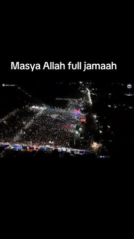 full jamaah sumber sewu Banyuwangi pengajian Akbar bersama Gus iqdam dan Hadroh pusat majelis Sabilu Taubah 