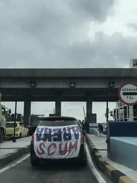 NOT DERBY THIS Is Fucking Party 😝 #fyp #persebaya #persebayasurabaya #persebayavsarema #bonekmania 