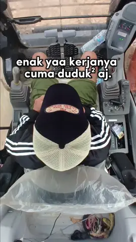 remuk pinggang 😂#operatormuda #hitachi 