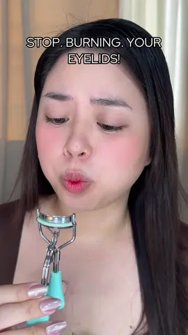 I thought I didn’t need this, but it ended up becoming my most-used makeup tool! #deermaphilippines #deermalashcurler #heatedcurler #lashes 