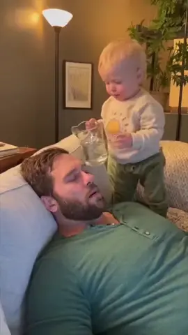 😂 Baby’s Comedy Mode Activated!