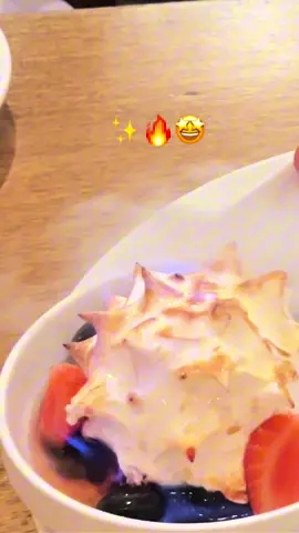 🔥 Bomb Alaska ไฟลุก! โชว์ของหวานระดับมิชลินที่ร้าน #SuayRestaurant #Phuket #BombAlaska #Flambé #มิชลินภูเก็ต 