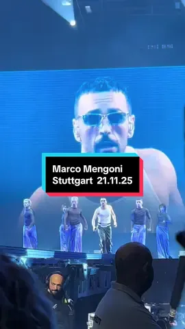 #marcomengoni #stuttgart #mengonilive #mengoni2025  21. November 2025 #iotiaspetto 😍