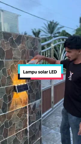 Lampu solar LED Waterproof  Lampu hiasan luar rumah Mampu bertahan 12jam hanya mengunakan tenaga solar #lampu #lampusolar #lampusolarled #lampudekorasi #fyp 