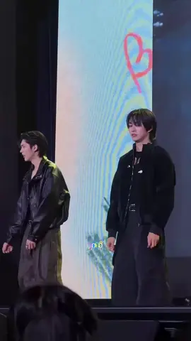 P.Aouပွဲတိုင်းလိုလိုမပါမဖစ်တဲ့ကကွက်လေးကအခုP.Boomစီပါရောက်သွားပီနှစ်ယောက်စလုံးကနေတာလေးတွေကအသဲယားစရာလေးတွေP.boomကိုအားကျတယ်ကတက်စရာမလိုအကသင်ပေးမဲ့ရည်းစားတစ်ယောက်လုံးရှိတယ်ကျွန်မမှာကျမရှိဘူး 😔#fyp #foryou #aouboom #သဲသဲကဲကဲအတွဲလေးချစ်လိုက်တာ🧡💗💗 #vietnamfanday 