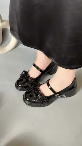 Giày đốc lên chân xih ạ #giaydephottrend #depsandal #xuhuong #vairal #giaydep  @MI MÊ DÉP 🩴 