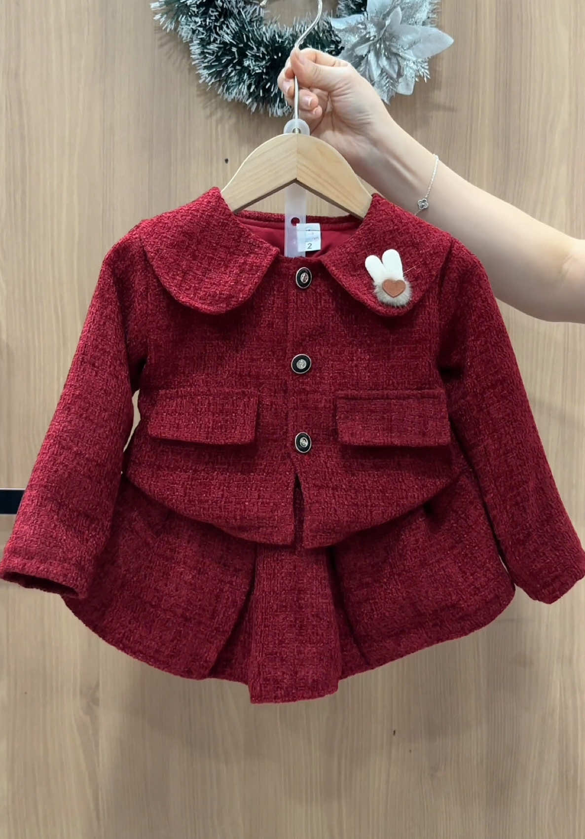 Set đỏ rượu xinh cho bé yêu: #mebereview #xuhuong #setchobegai #setaovay #setda 